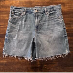 American Eagle Women’s 12 Relaxed Shorts Denim Cut Offs 6.5" Inseam Strigid